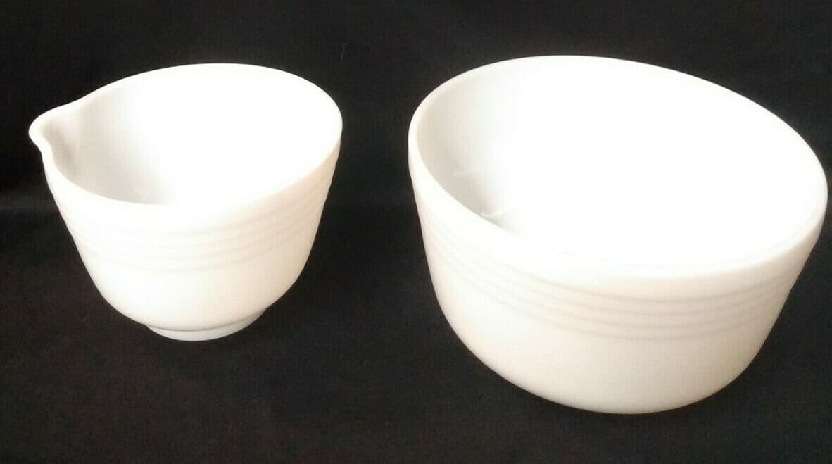 Vintage Pyrex White Ribbed Milk Glass Hamilton Beach Mixing Bowls Set of 2 - Thumbnail 2