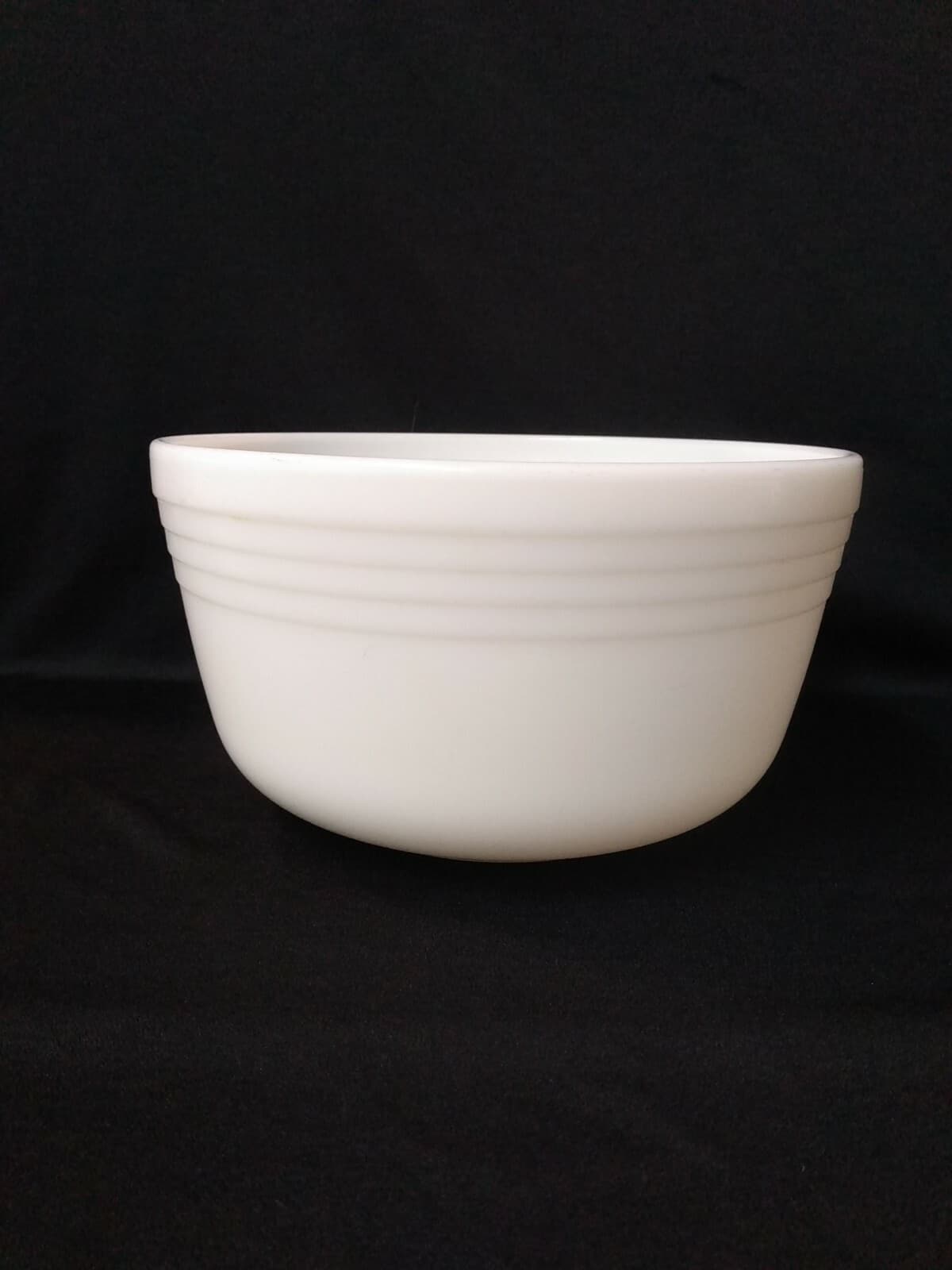 Vintage Pyrex White Ribbed Milk Glass Hamilton Beach Mixing Bowls Set of 2 - Thumbnail 7