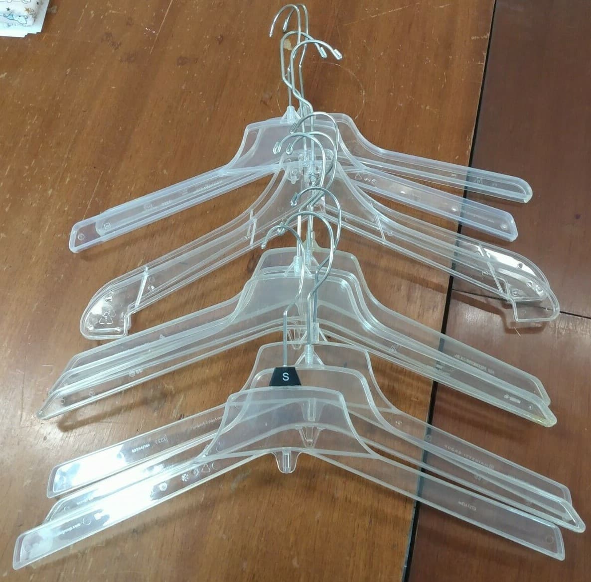 Plastic Long Neck Hangers 10 Count Swivel Hook Used Suits Dress Blouse Clear - Thumbnail 4