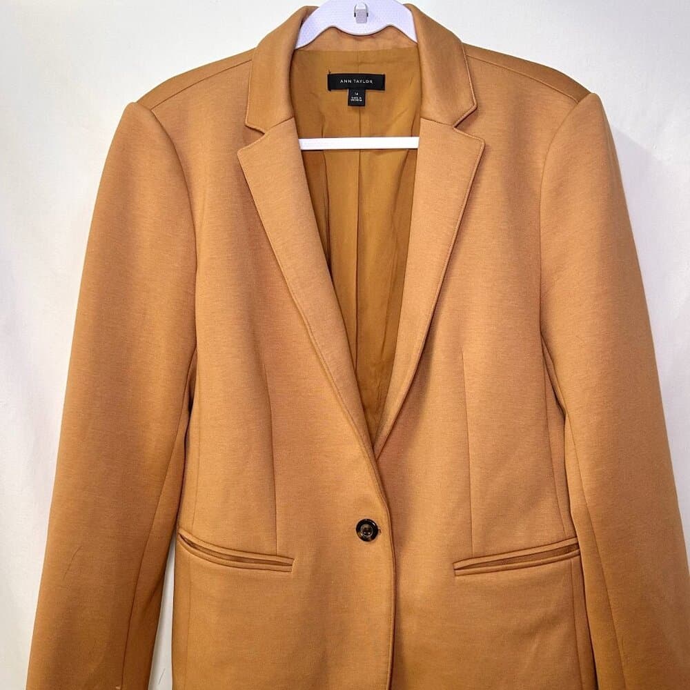 Ann Taylor Notched Camel-Color One Button Blazer Size 14 - Thumbnail 2