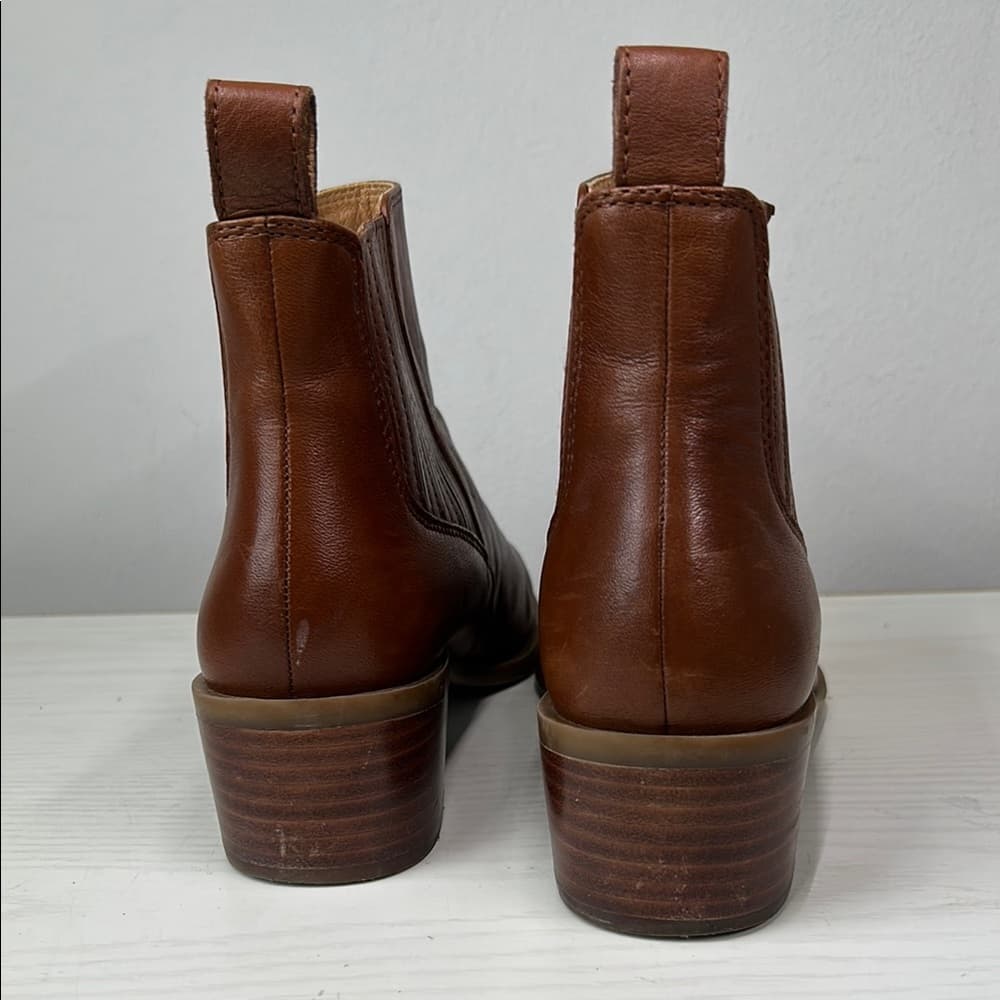 Crown Vintage Brown Booties with Elastic Panels Size 6 - Thumbnail 3
