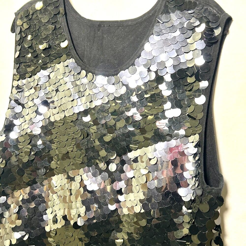 Black & Silver sequin sleeveless top XL