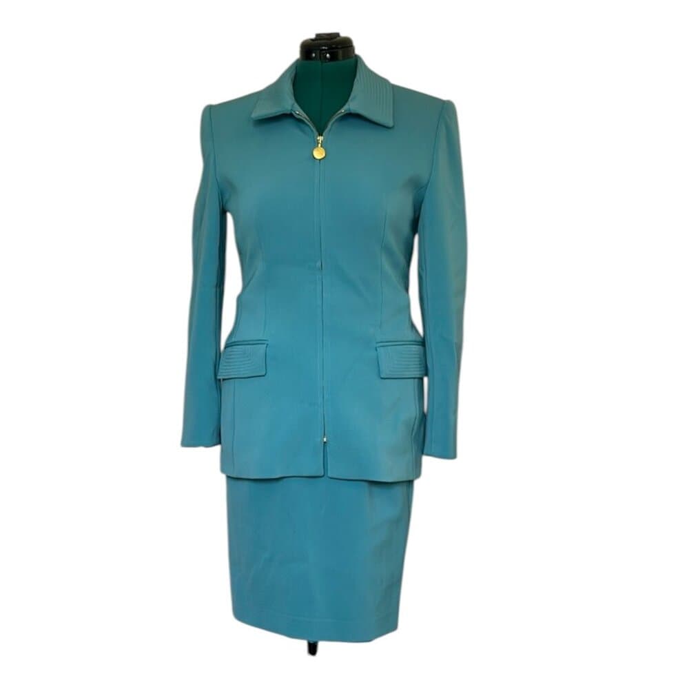 Louis Feraud Elegant Blue Skirt Suit Size 8 - Thumbnail 12