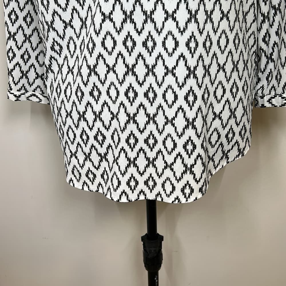 Dalia Black and White Geometric Women's Top Size L - Thumbnail 4