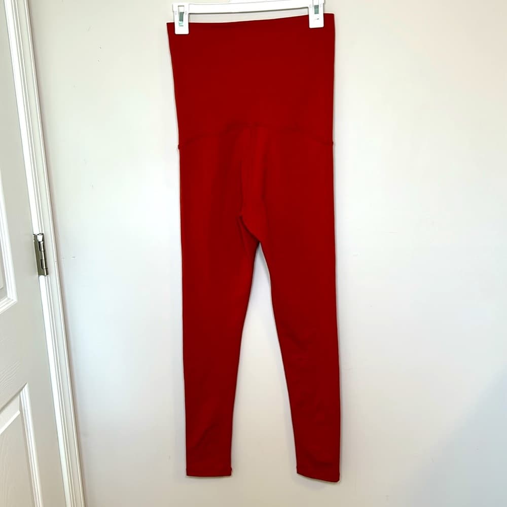 Kindred Bravely Coral Capri Maternity Postpartum Leggings Size S
