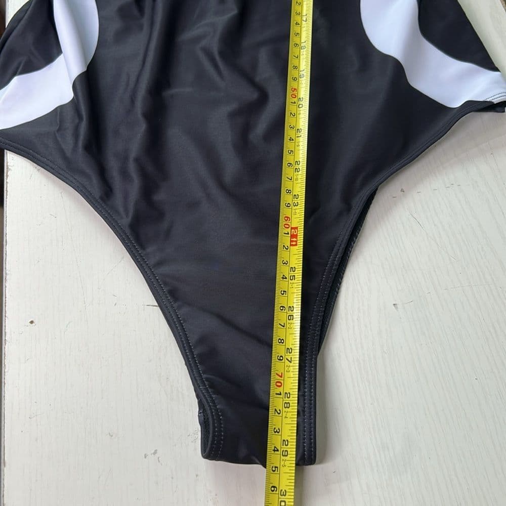New Black and White One-Piece Illusion Slimming Swimsuit XL - Thumbnail 8