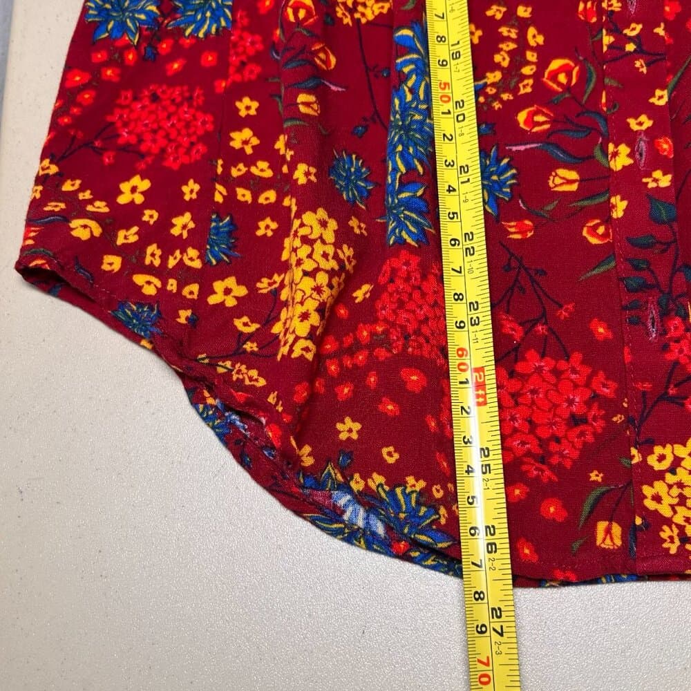 Anthropologie Maeve red floral pintuck button-front blouse Size Small - Thumbnail 7
