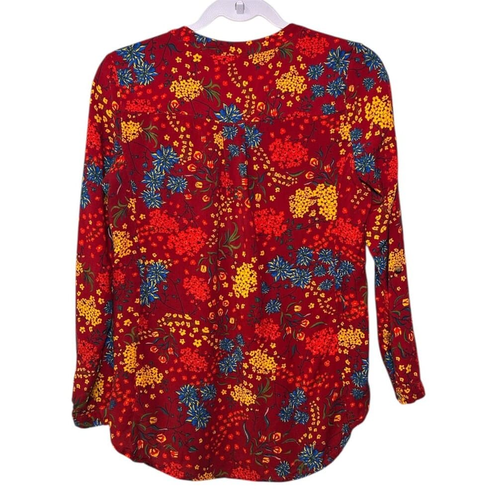 Anthropologie Maeve red floral pintuck button-front blouse Size Small - Thumbnail 2