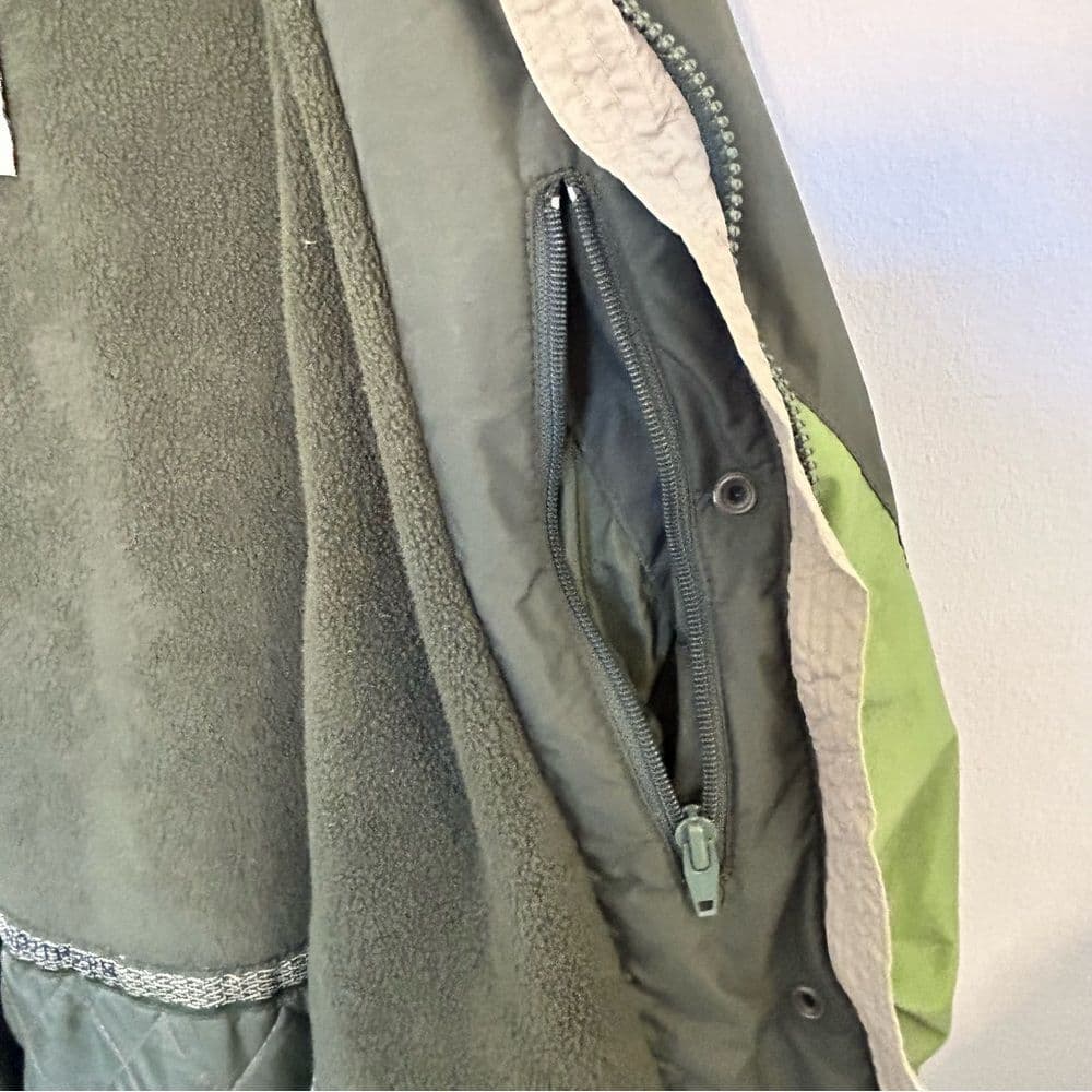 Northern Reflections Green Hiking Coat Size Medium - Thumbnail 4
