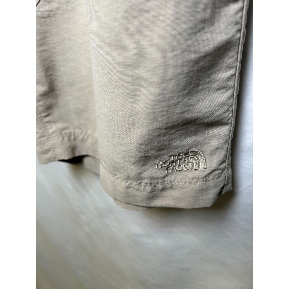 The North Face men's tan khaki nylon cargo hiking shorts size 36