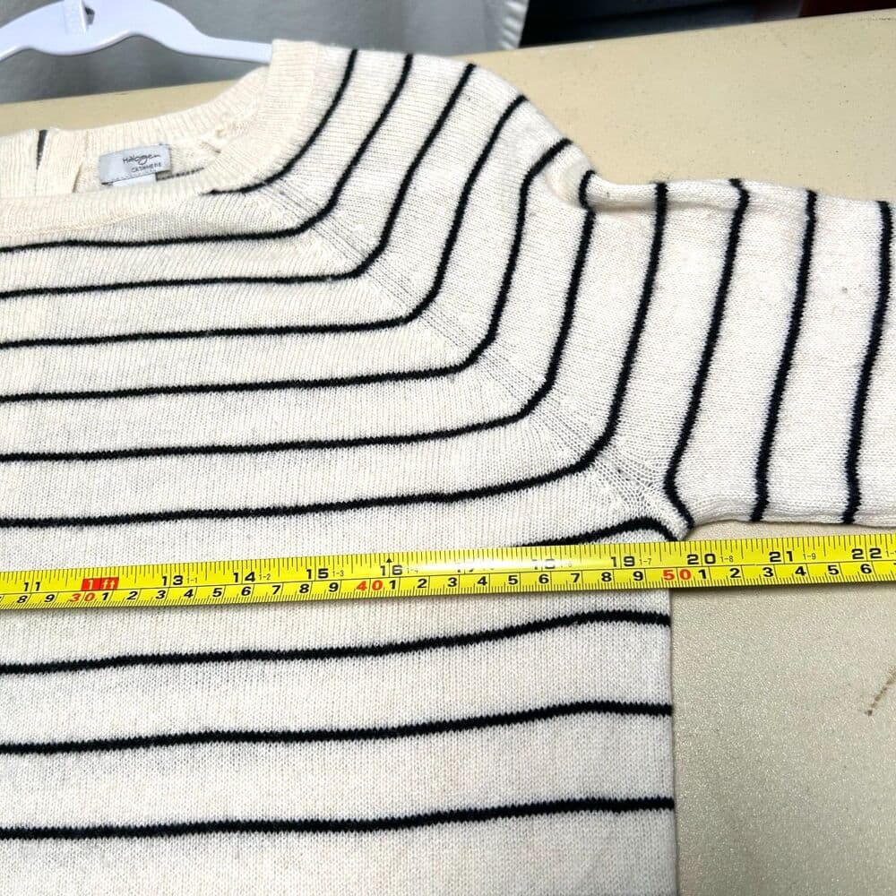 Halogen 100% Cashmere Cream & Black-Striped Sweater - Thumbnail 5