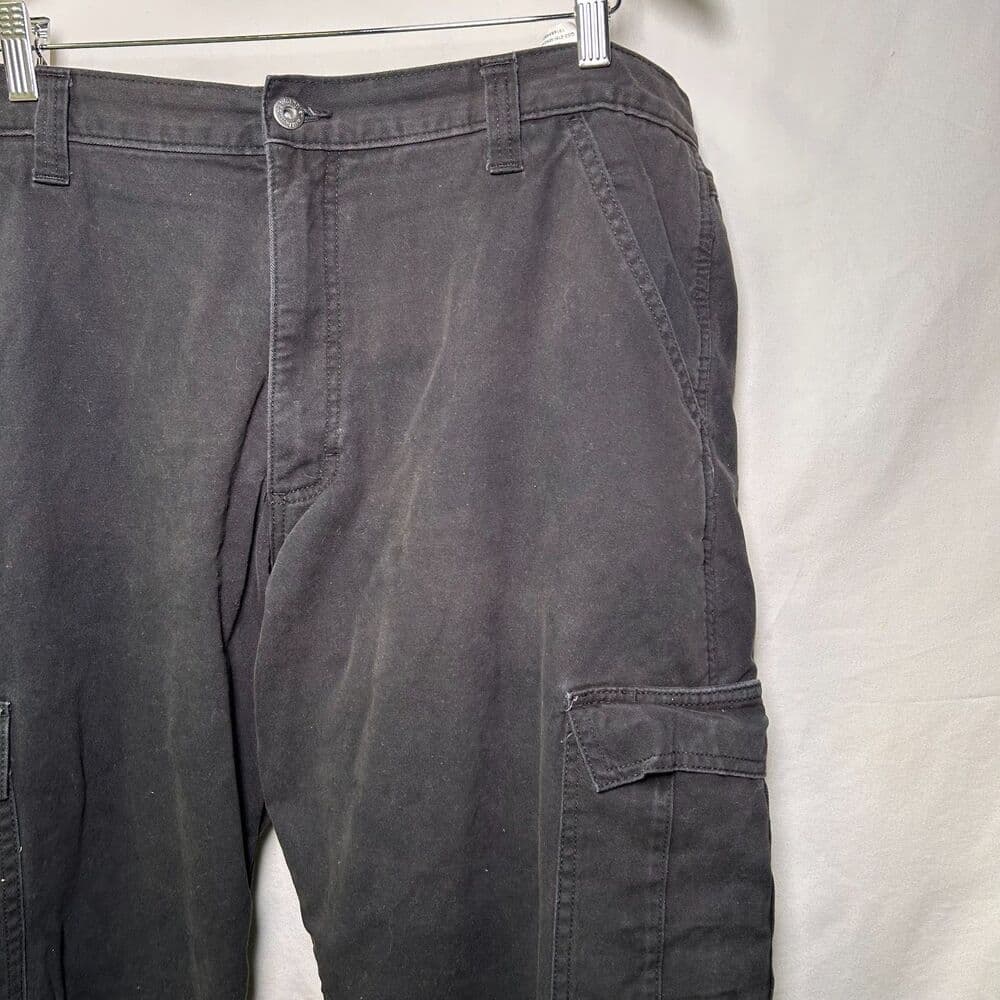 Wrangler Authentics Distressed Black Fleece-Lined Cargo Pants 36x30 - Thumbnail 2