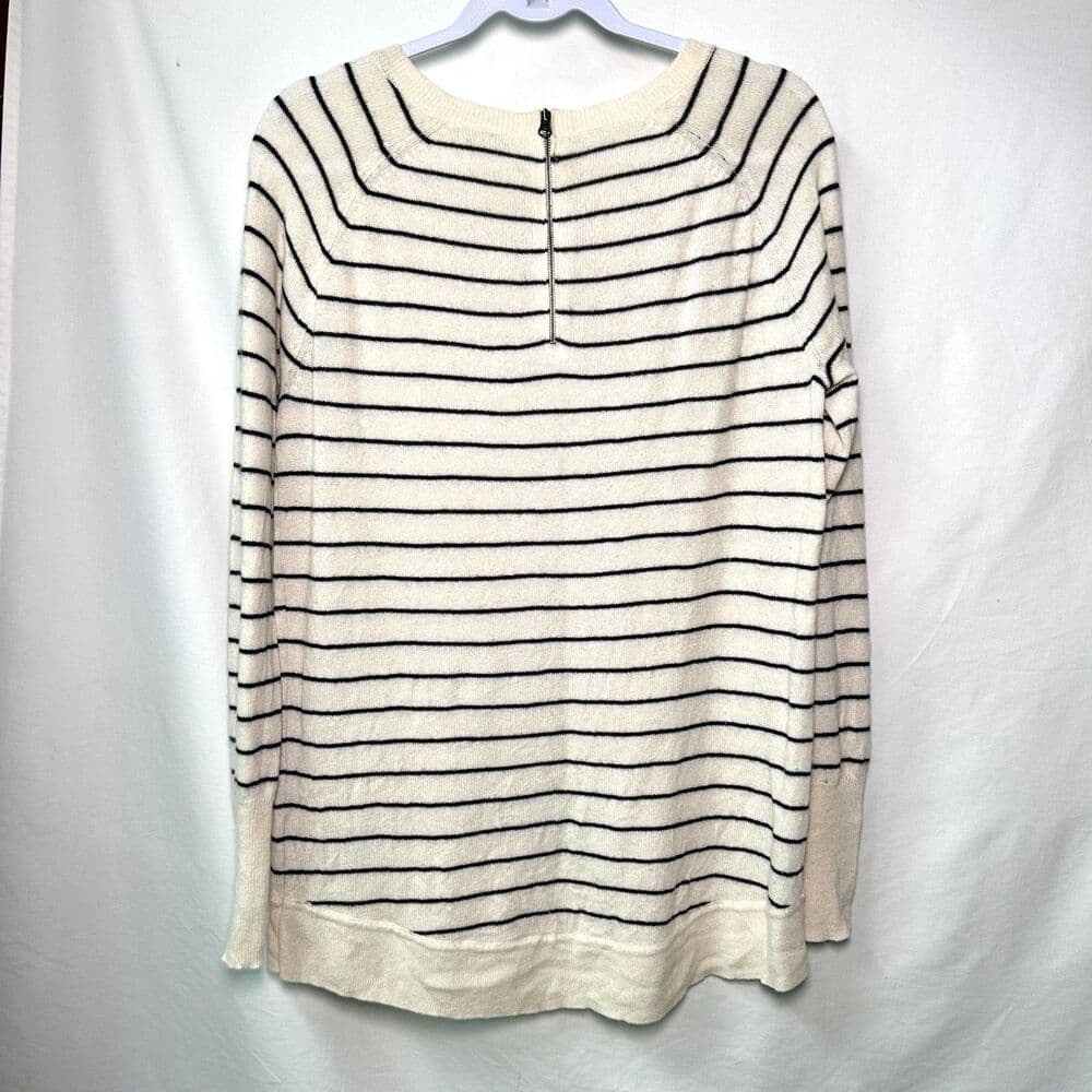 Halogen 100% Cashmere Cream & Black-Striped Sweater - Thumbnail 2