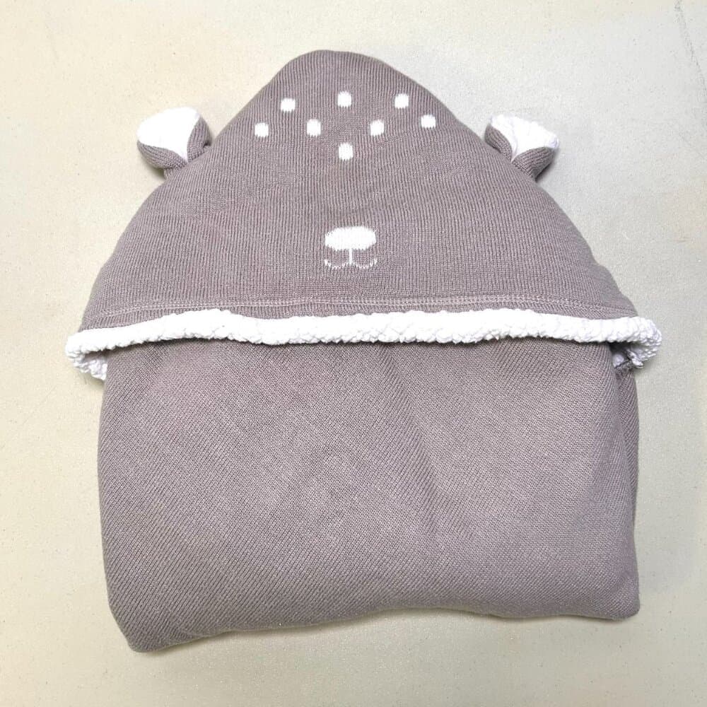 Pottery Barn Kids Forest Friends tan sherpa-lined hooded bear blanket - Thumbnail 4