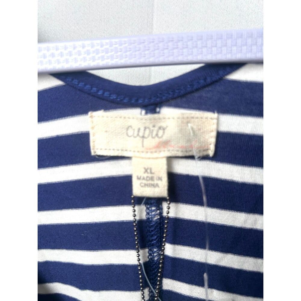 NWT Cupio Navy & White Striped V-Neck Top XL - Thumbnail 4
