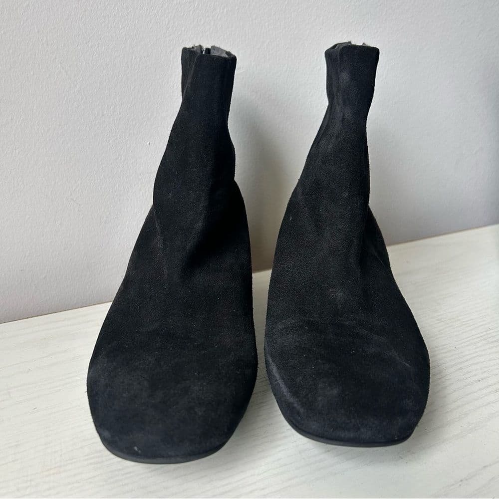 Seychelles Black Suede Ankle Boots size 8 Zip Closure - Thumbnail 7