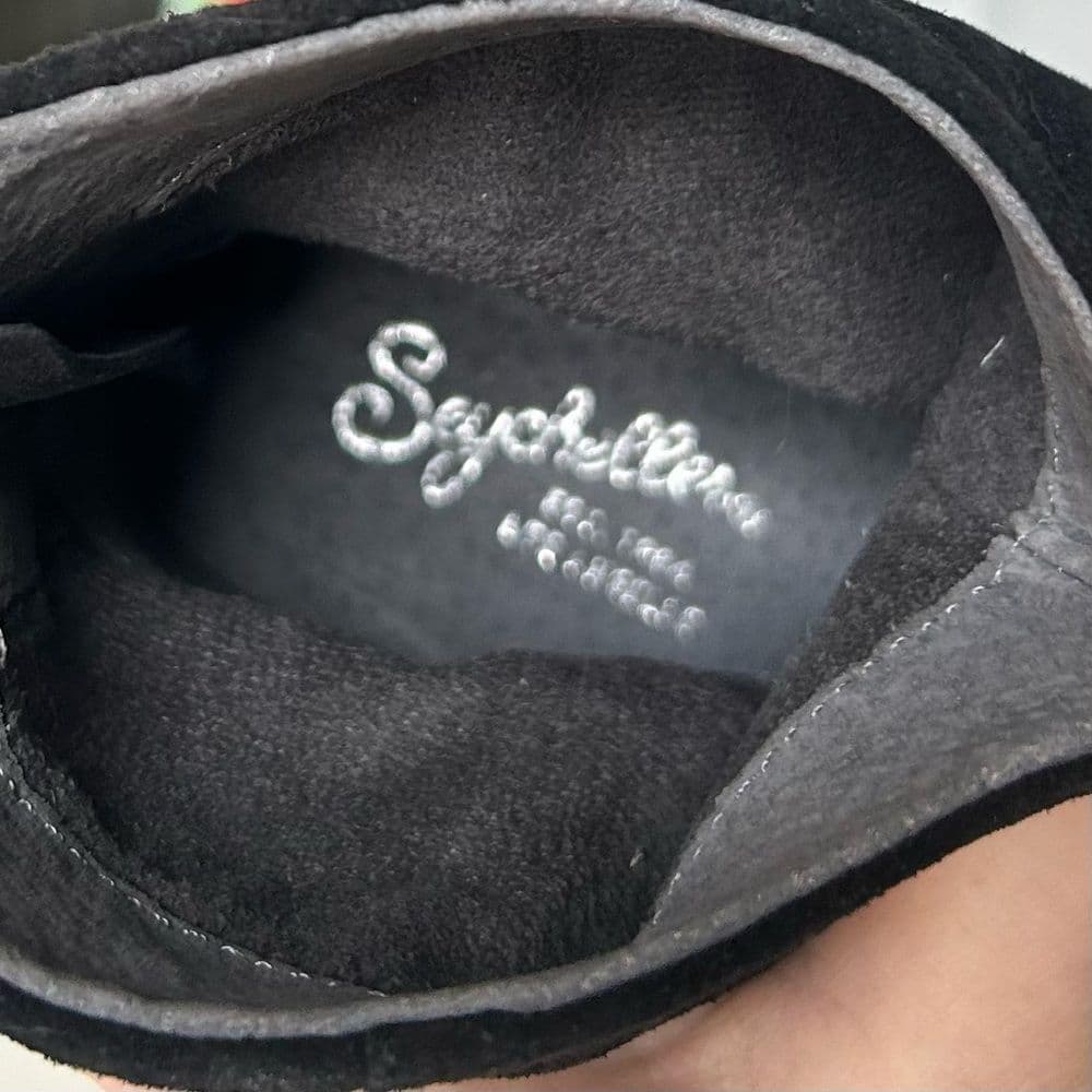 Seychelles Black Suede Ankle Boots size 8 Zip Closure