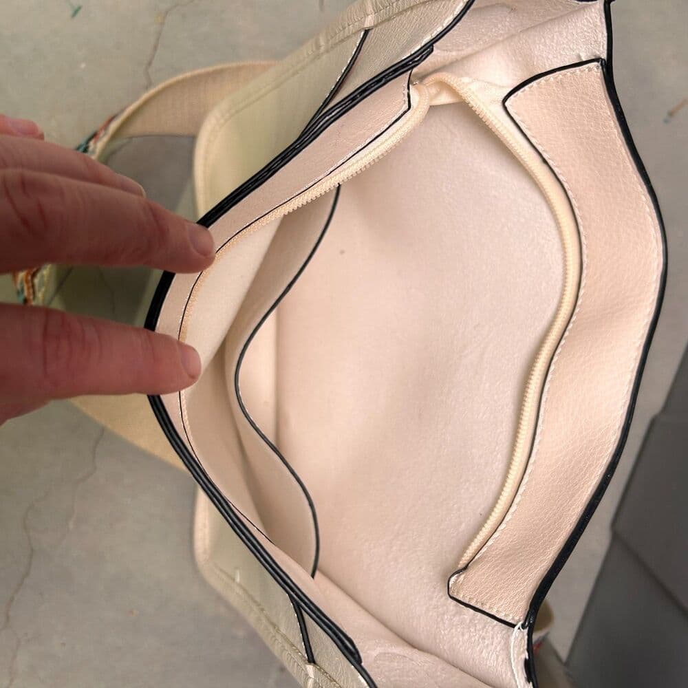 Coco & Carmen Cream Vegan Leather purse w/ embroidered adjustable strap - Thumbnail 6