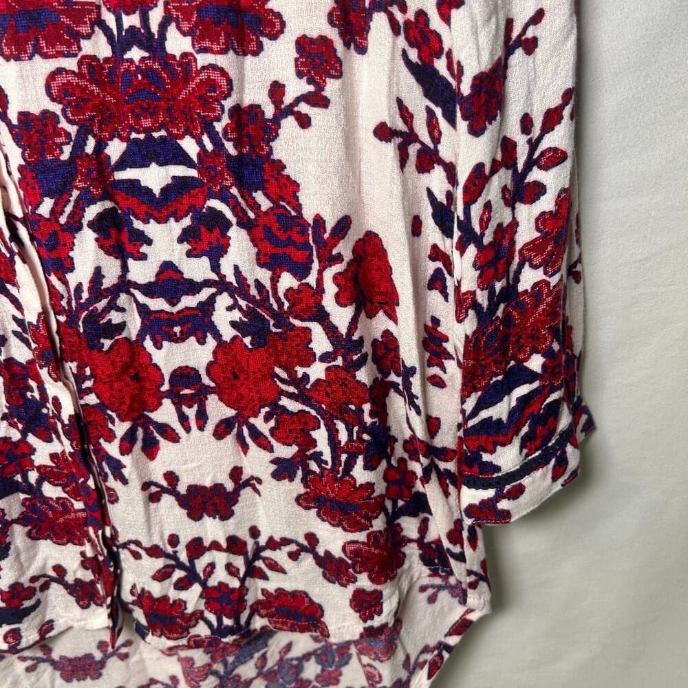 Lucky Brand Red and White Floral Button Front Top Size XS - Thumbnail 3