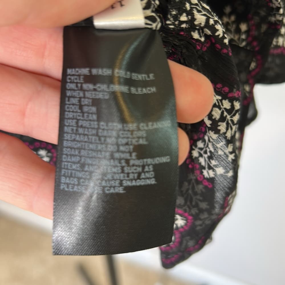 Anna Sui semi-sheer Floral Black and White Women's Top Size XS - Thumbnail 5
