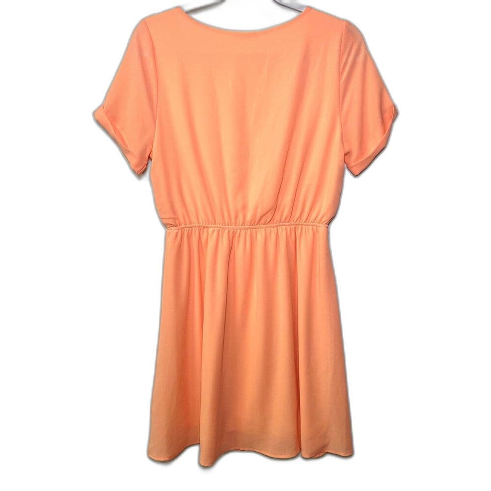 Everly peach elastic waist short-sleeved dress size M feminine