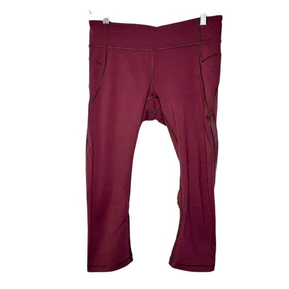Lululemon Athleta Salutation Burgundy Capri Leggings size 6 - Thumbnail 10
