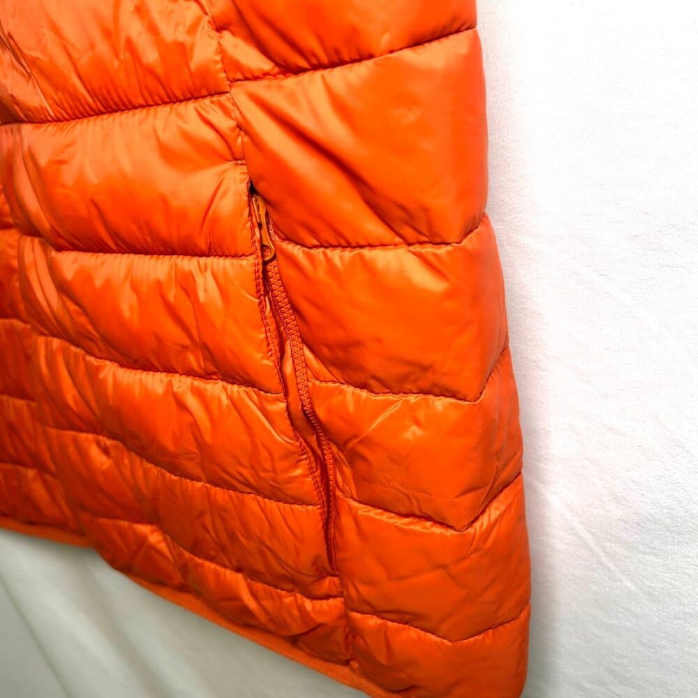 Old Navy Men's Orange Puffer Vest Size XXL - Thumbnail 2