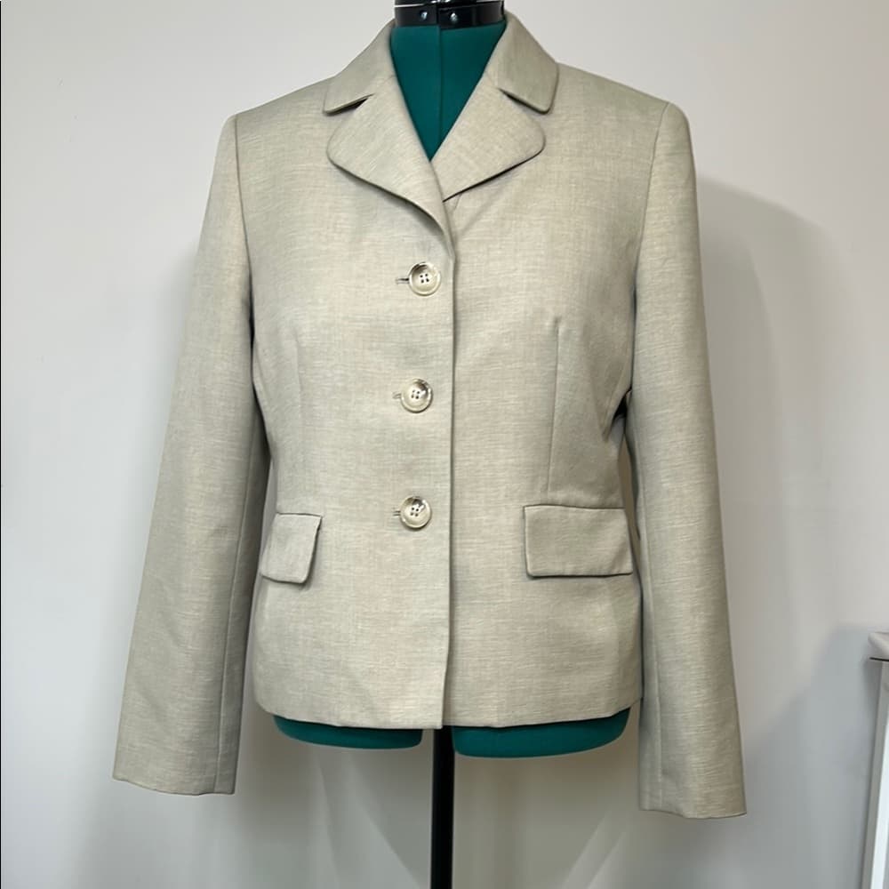 Jones Studio Elegant Cream Women's Blazer Size 12 - Thumbnail 2