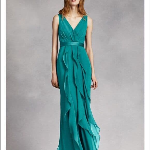 Vera Wang teal green chiffon evening gown v-neckline and ruffles Size 6 - Thumbnail 13