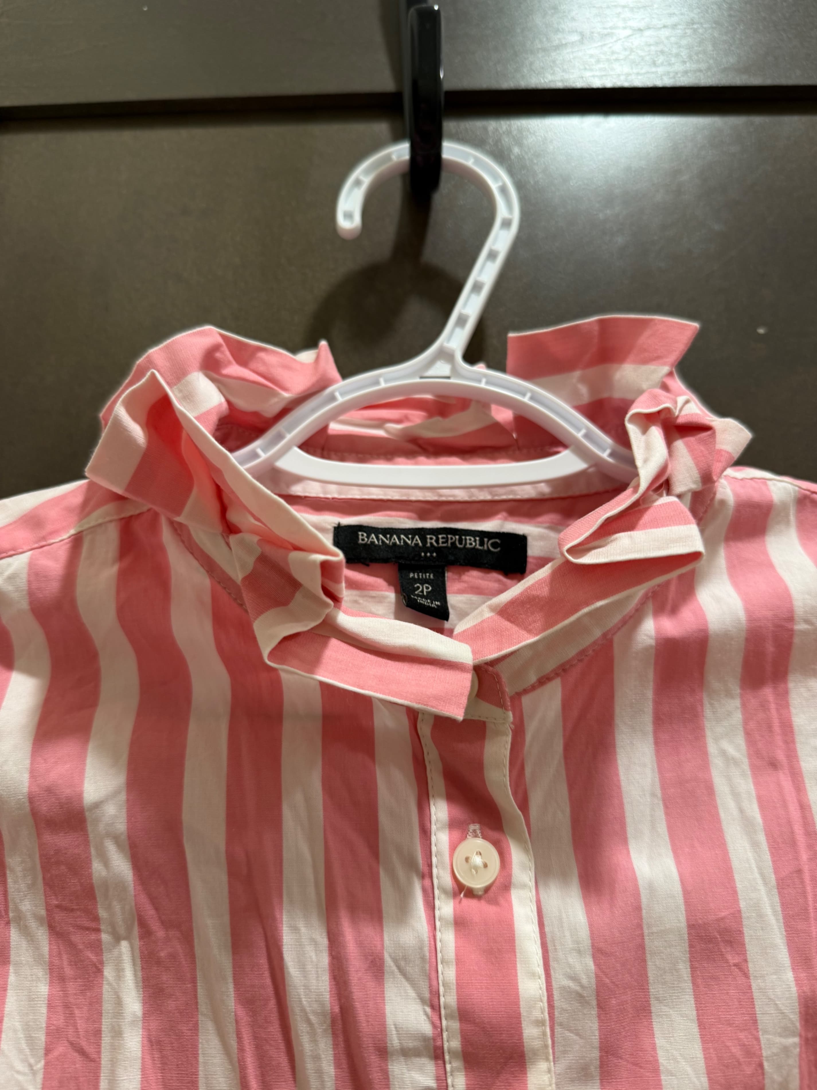 Banana Republic Pink Striped Ruffle Collar Shirt Size 2P - Thumbnail 4
