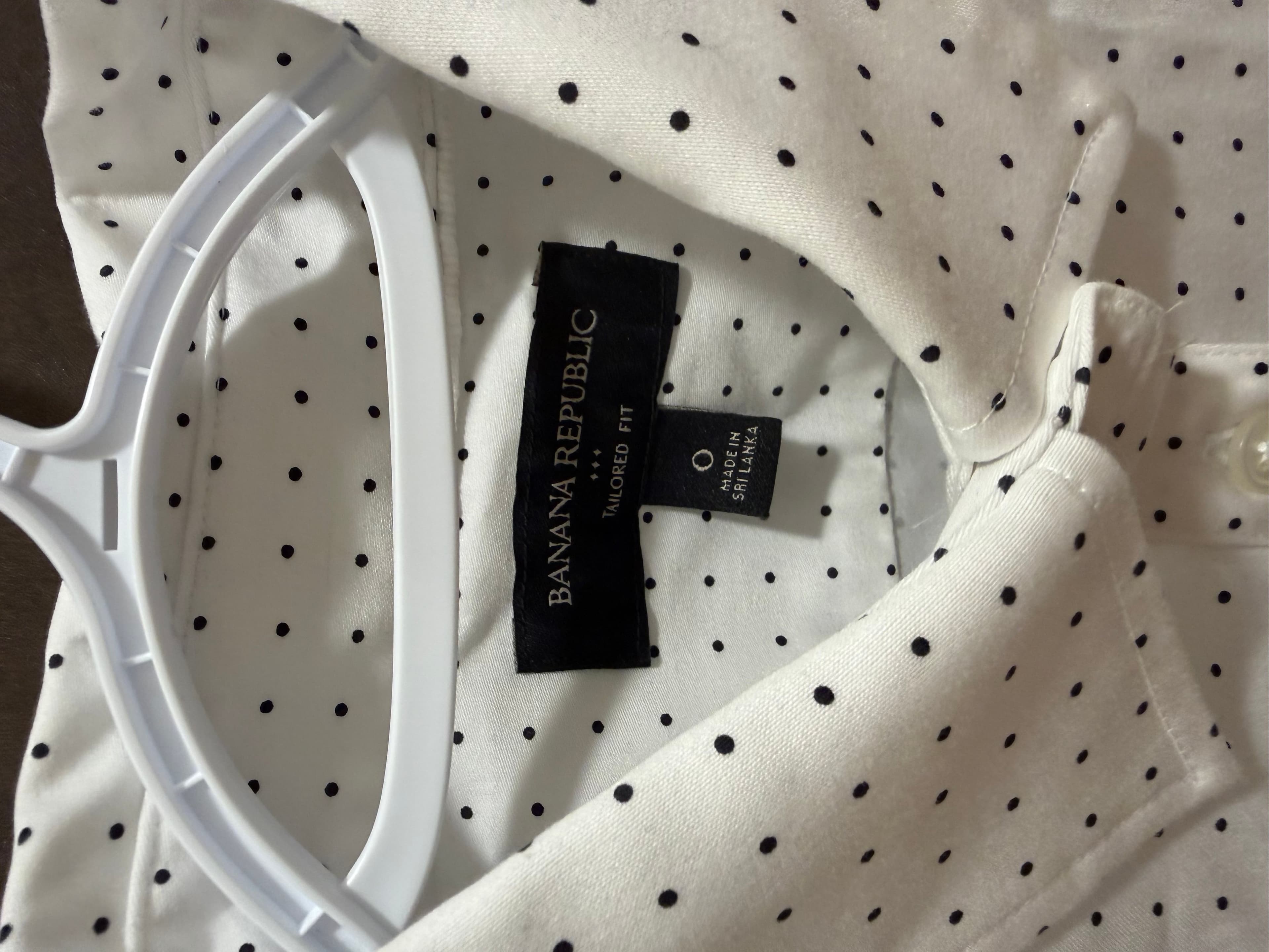 Banana Republic White Polka Dot Long Sleeve Button-Up Shirt - Thumbnail 3