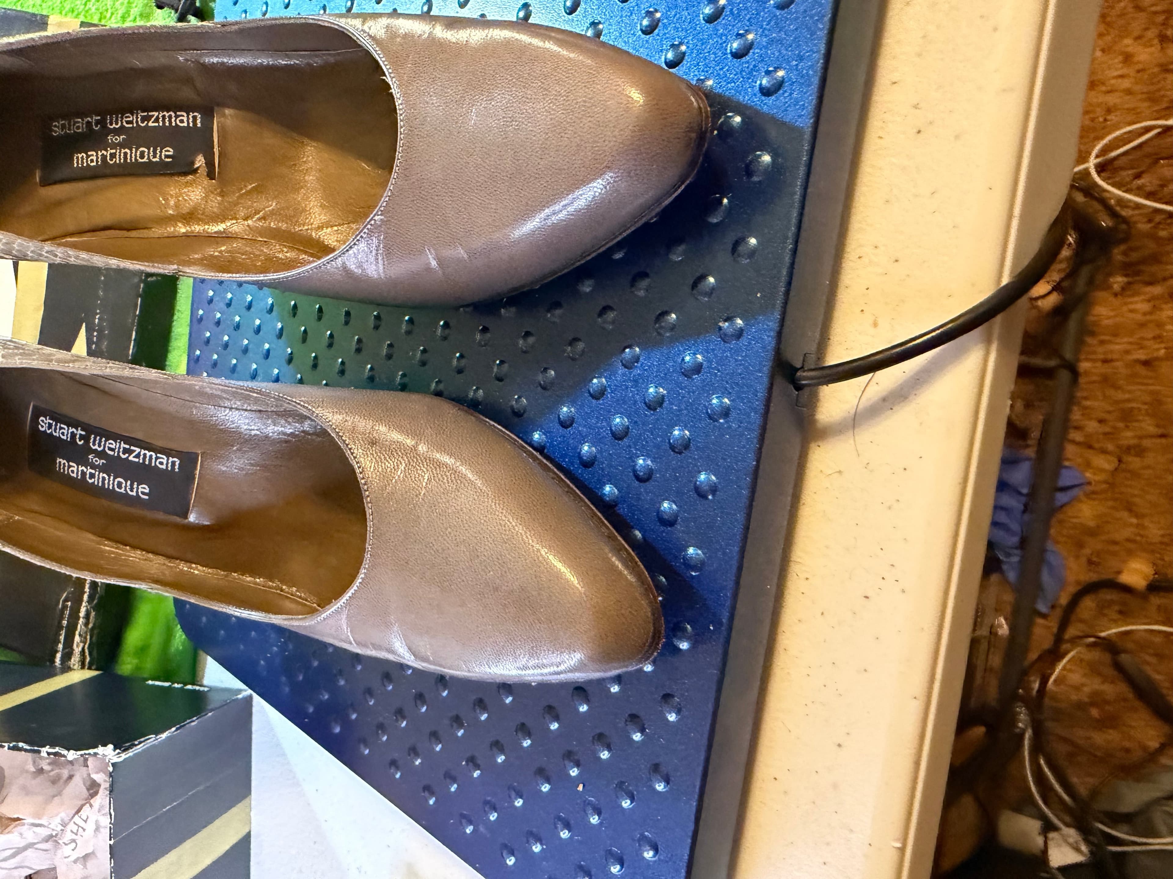 Stuart Weitzman for Martinique Taupe Leather Snakeskin Kitten Heel Pumps w/ Box - Thumbnail 3