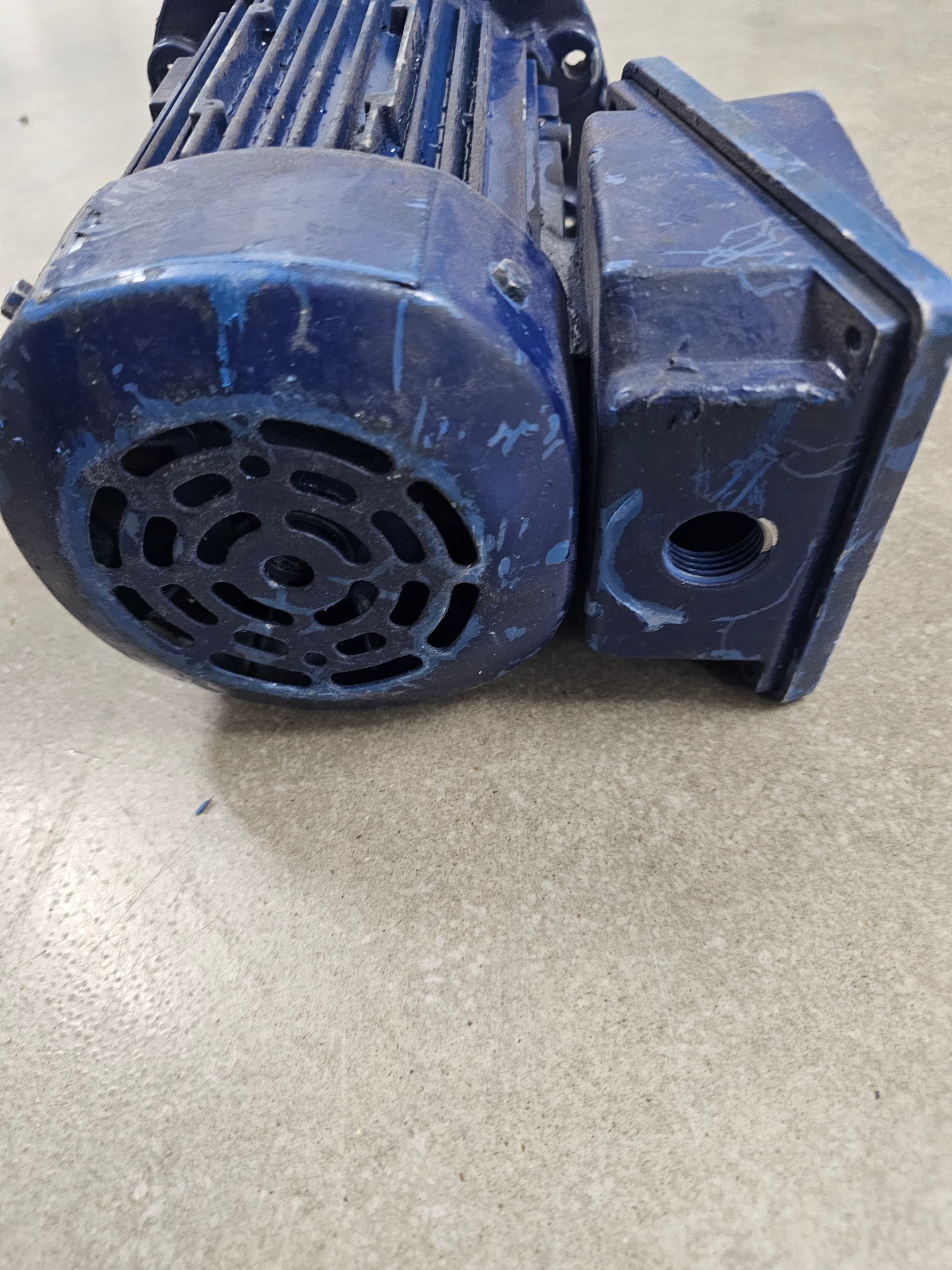 ELECTRIC MOTOR unknown specific kind - Thumbnail 3
