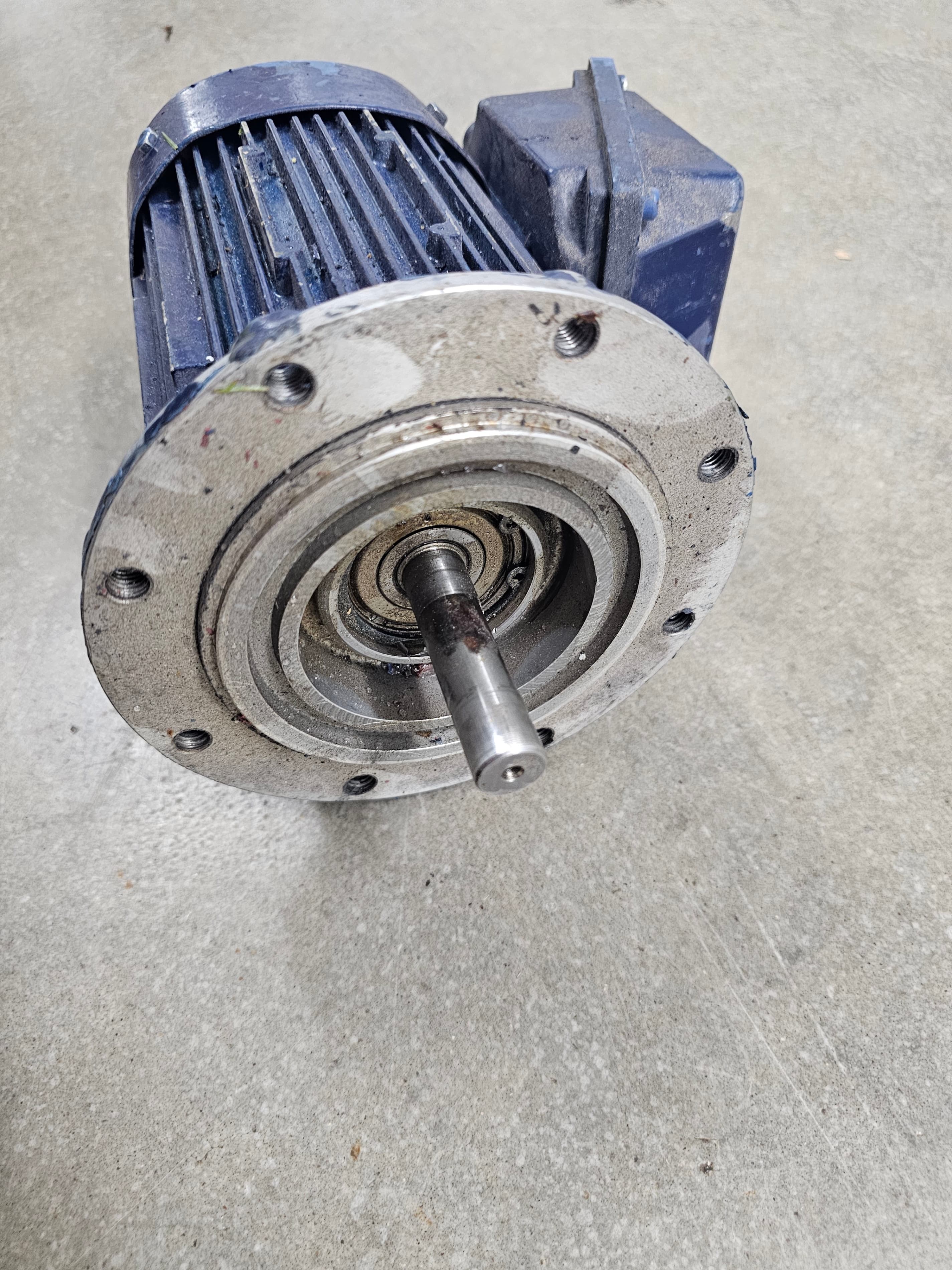 ELECTRIC MOTOR unknown specific kind - Thumbnail 5