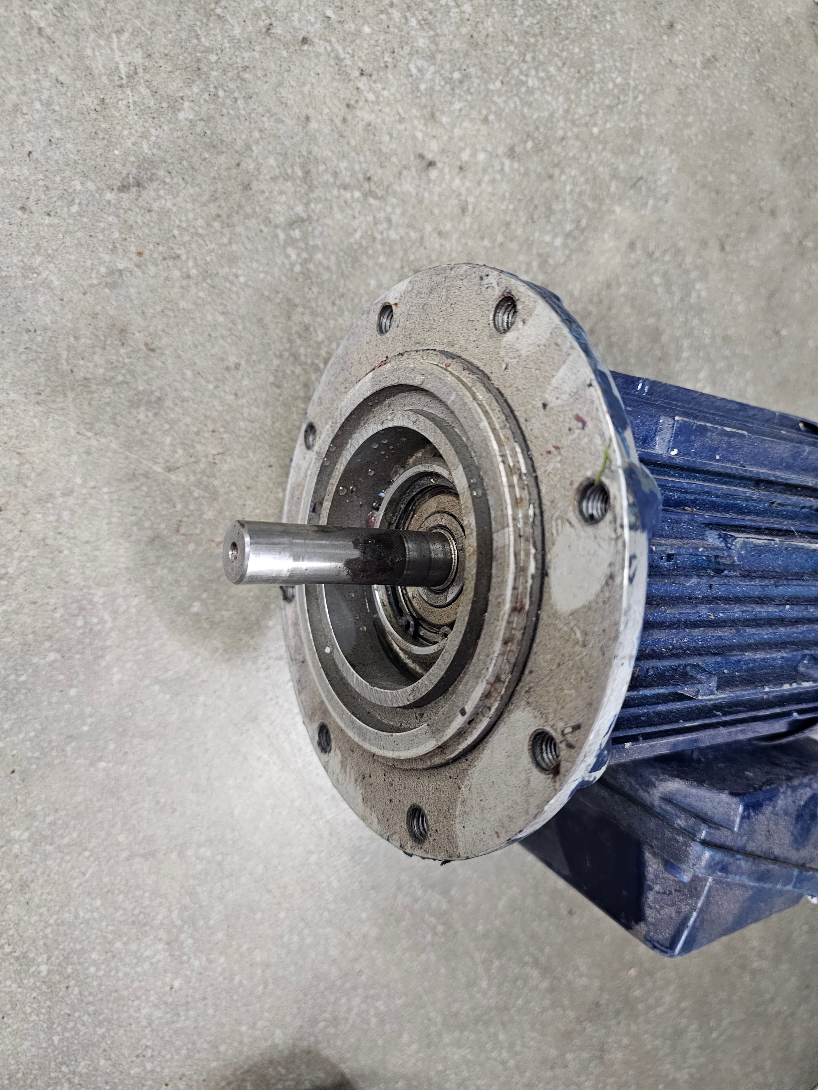 ELECTRIC MOTOR unknown specific kind - Thumbnail 6