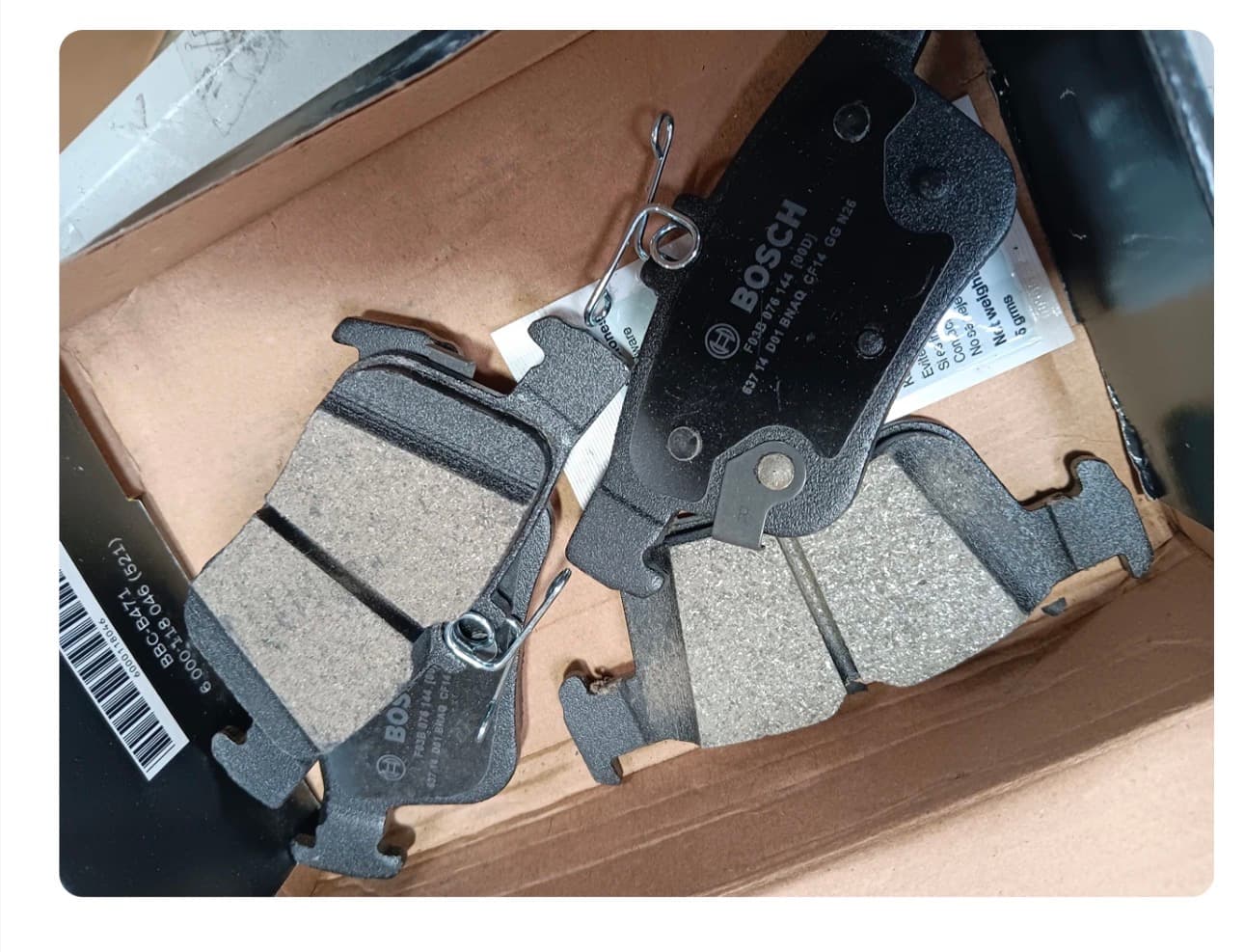 BOSCH BC1665 QuietCast Premium Ceramic Disc Brake Pad Set - Compatible with Select Ford Bronco Sport, Edge, Escape, Fusion, Maverick; Lincoln Continental, Corsair, MKC, MKX, MKZ, Nautilus + More; REAR - Thumbnail 2