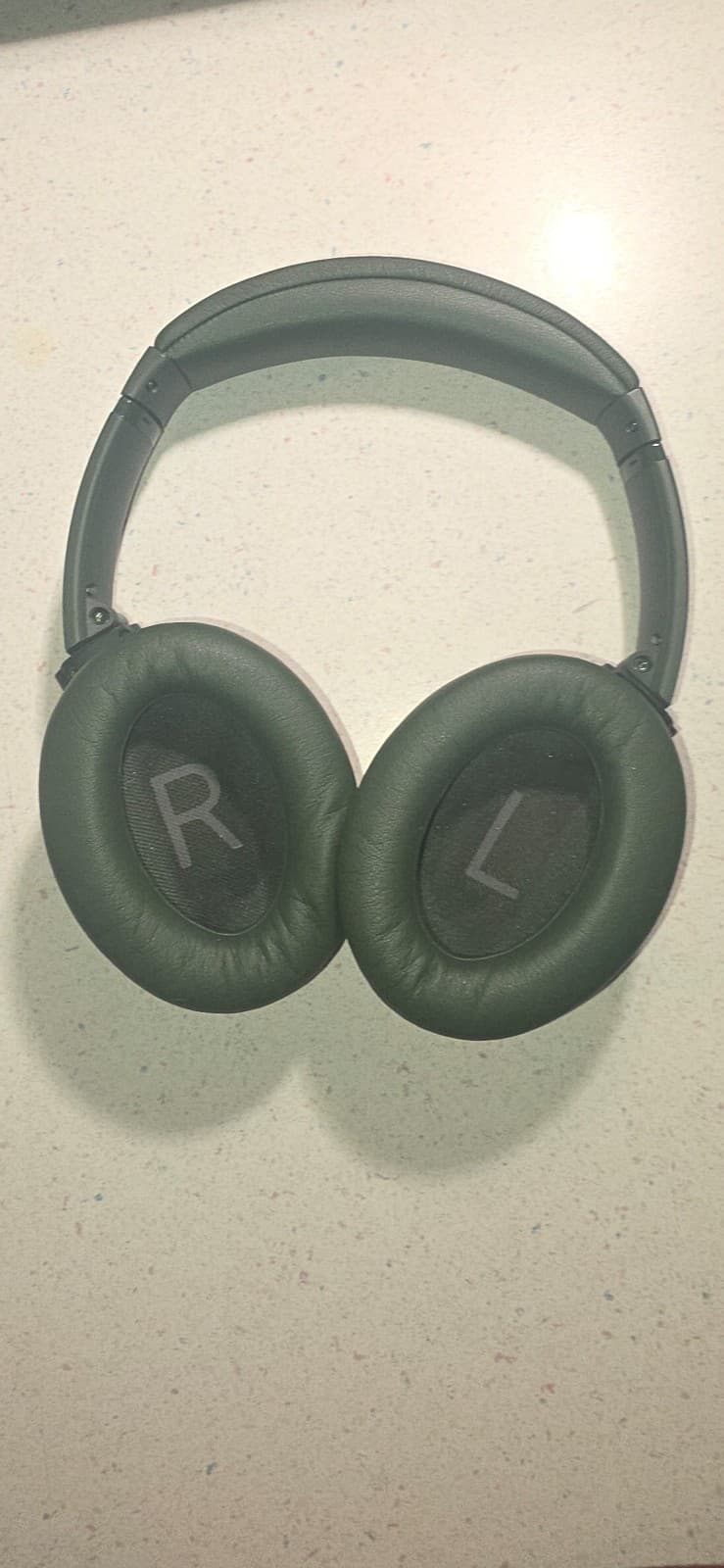 Bose Headphones - Thumbnail 2