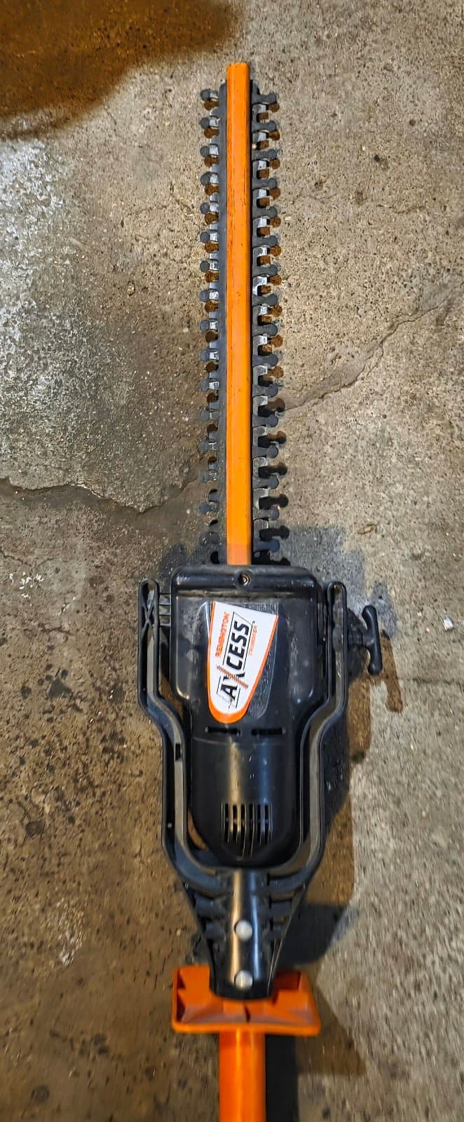 Remington Axcess 17" Extended Reach Electric Hedge Trimmer (RM3017HP)WorksGreat