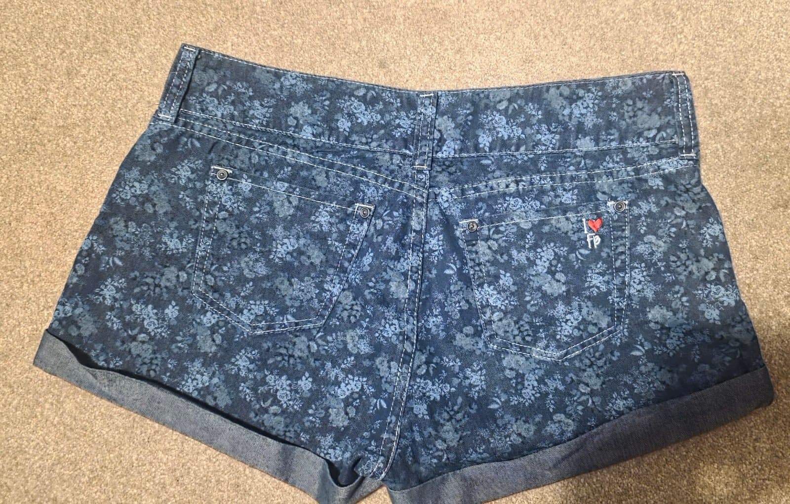Women's Shorts sz L Fresh Buddha - Thumbnail 4