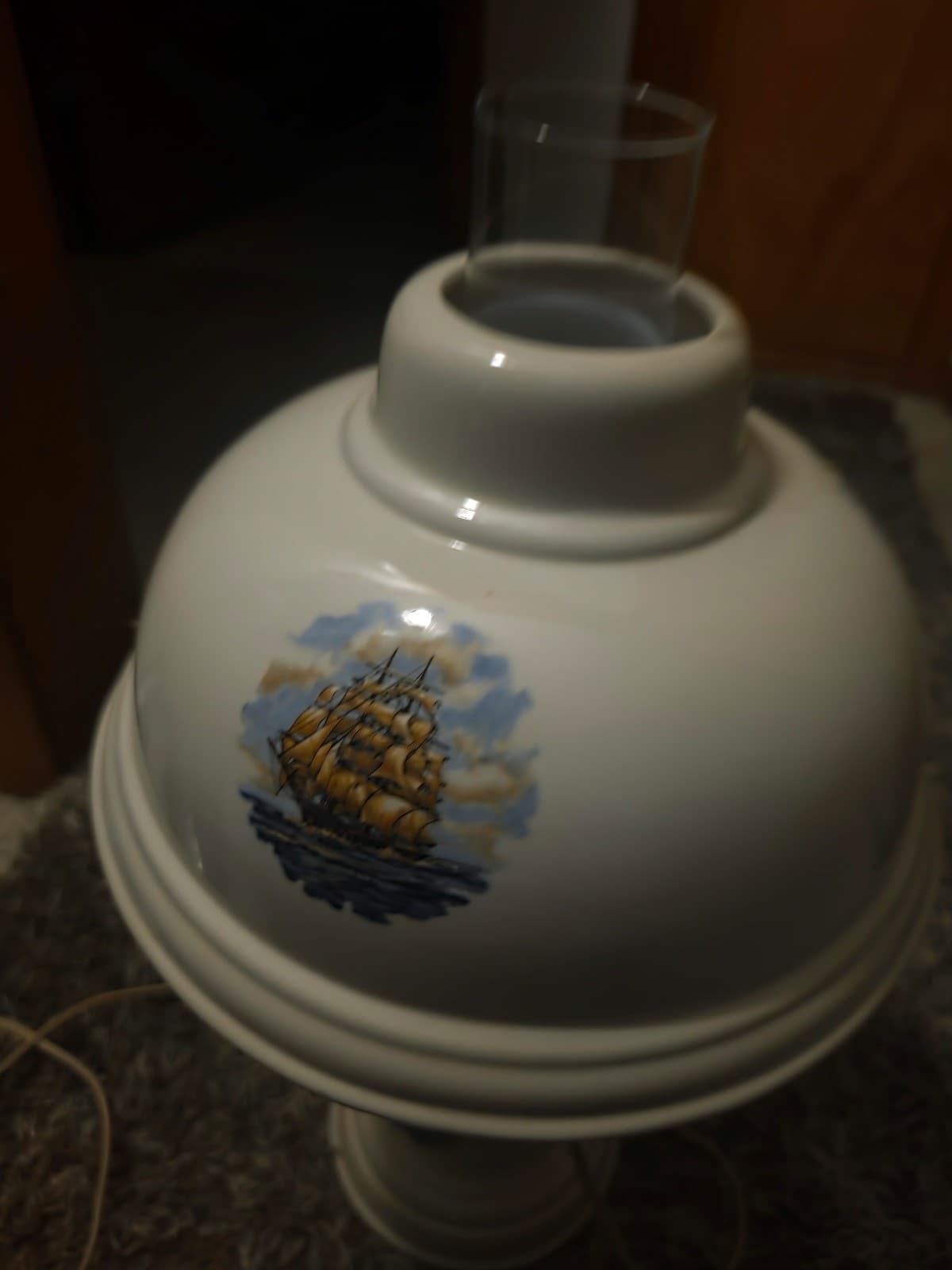 Vintage Ship Gone with the Wind Hurricane Style Lamp - Thumbnail 3