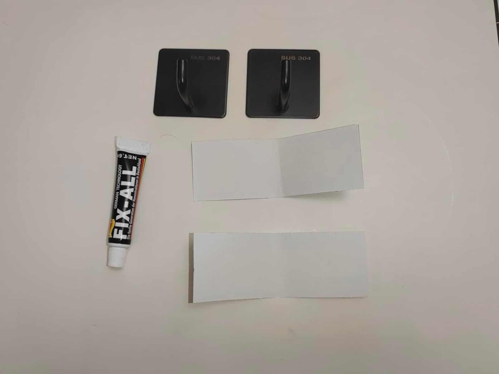 Adhesive Hook,First aid Cover Hanger,Emergency foil Throw Clasp x2 & Glue - Thumbnail 6