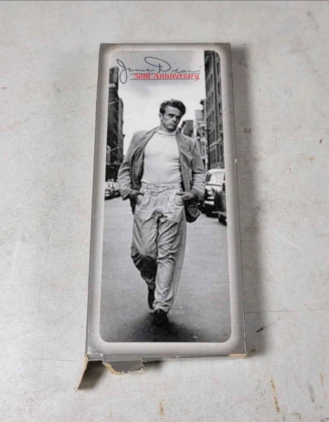 James Dean (50th Anniversary 2004) Wristwatch in tin w/ box & papers AVON - Thumbnail 4