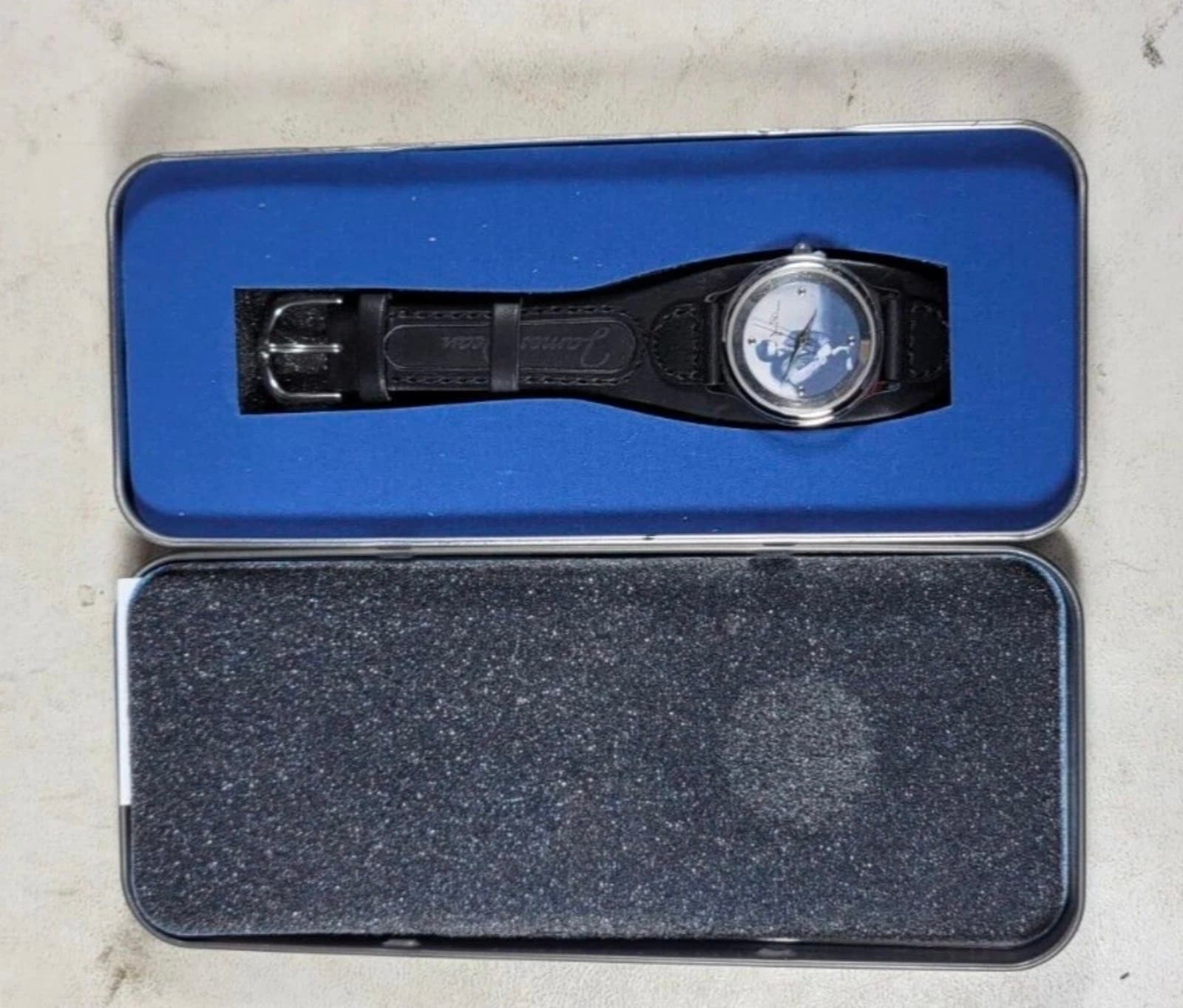 James Dean (50th Anniversary 2004) Wristwatch in tin w/ box & papers AVON - Thumbnail 2