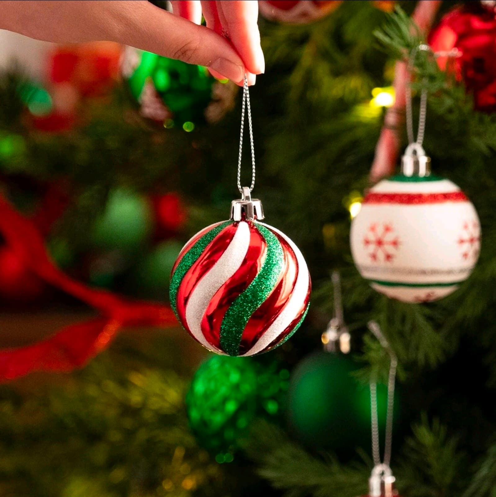 Valery Madelyn Christmas Ornaments Tree Decorations, 30ct Red green white - Thumbnail 5