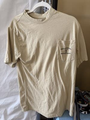 Yellowstone Dutton Ranch T-Shirt Mens XL TV Show Western Graphic Yellow