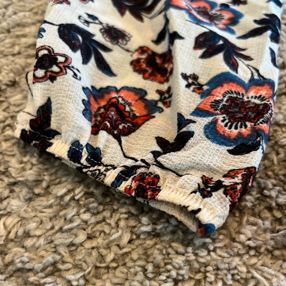 Free press floral print blouse size XS with bow and embroidered trim - Thumbnail 5