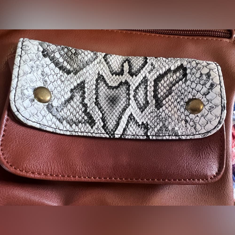 Badiya Brown Faux Leather Snakeskin FannyPack Bag Purse Buckle Strap - Thumbnail 5