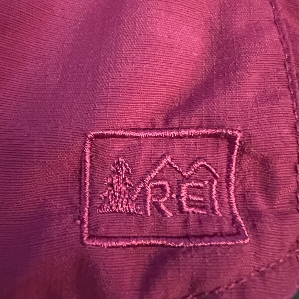 Women's REI outdoors/camping burgundy button down shirt size L - Thumbnail 5