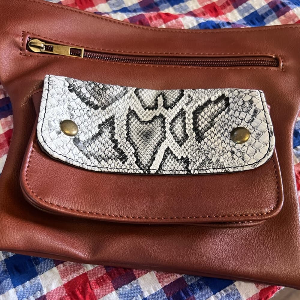 Badiya Brown Faux Leather Snakeskin FannyPack Bag Purse Buckle Strap - Thumbnail 6
