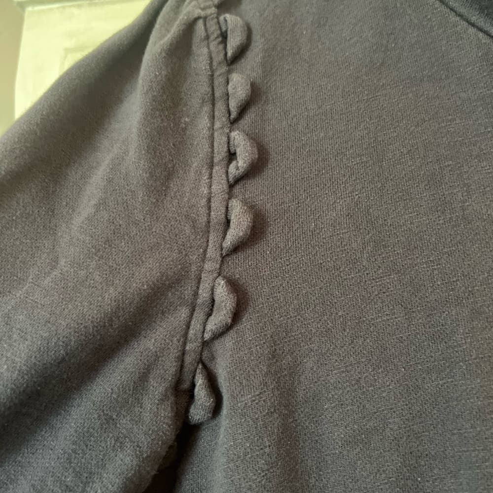 Anthropologie| Lilka gray zip up hoodie with bow pockets size M - Thumbnail 3